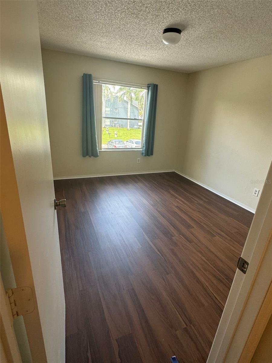 4227 Pershing Pointe Pl #8 Property Photo 11