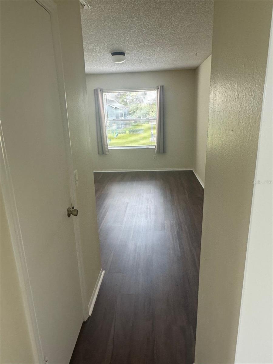4227 Pershing Pointe Pl #8 Property Photo 12