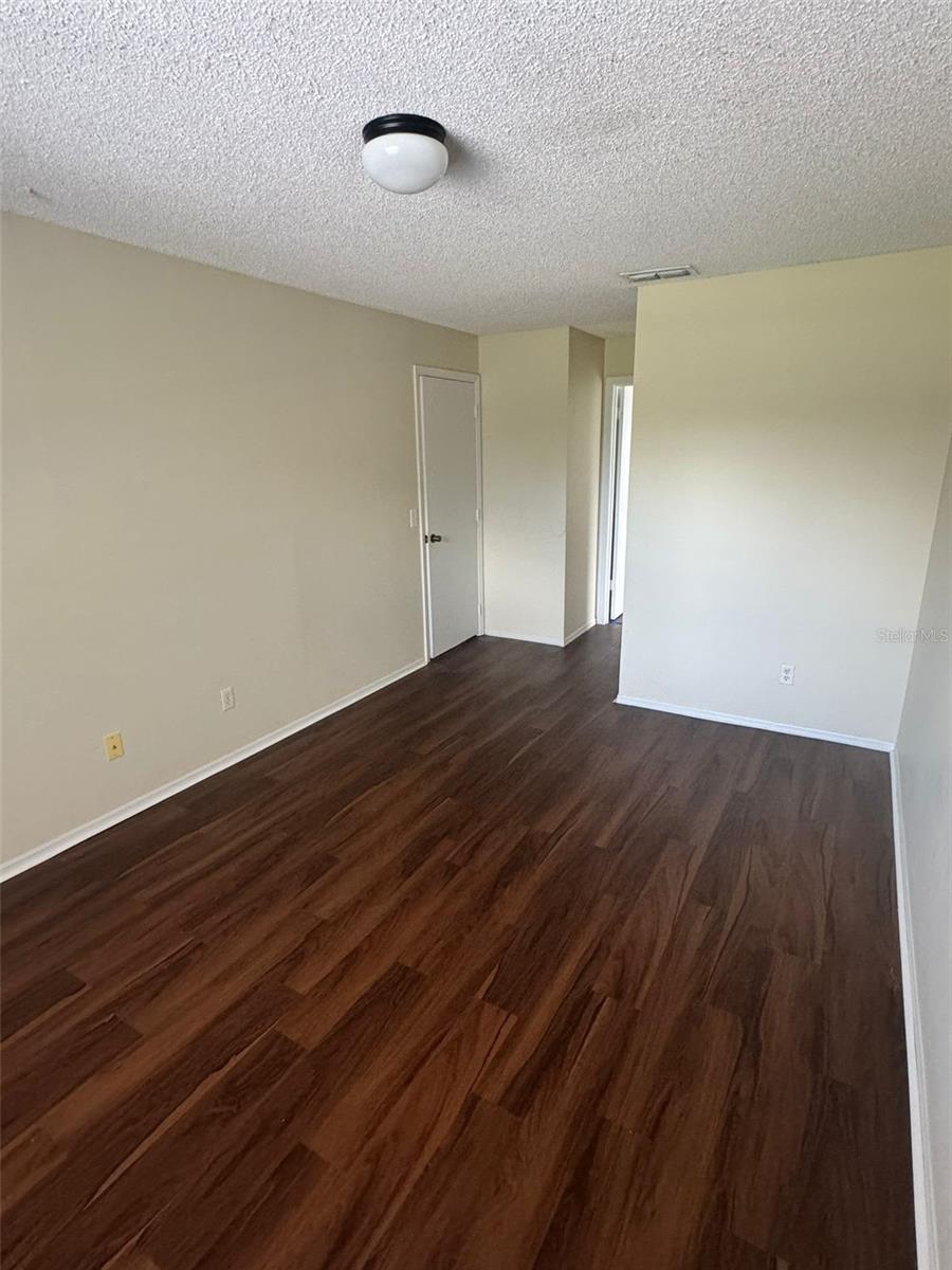 4227 Pershing Pointe Pl #8 Property Photo 14