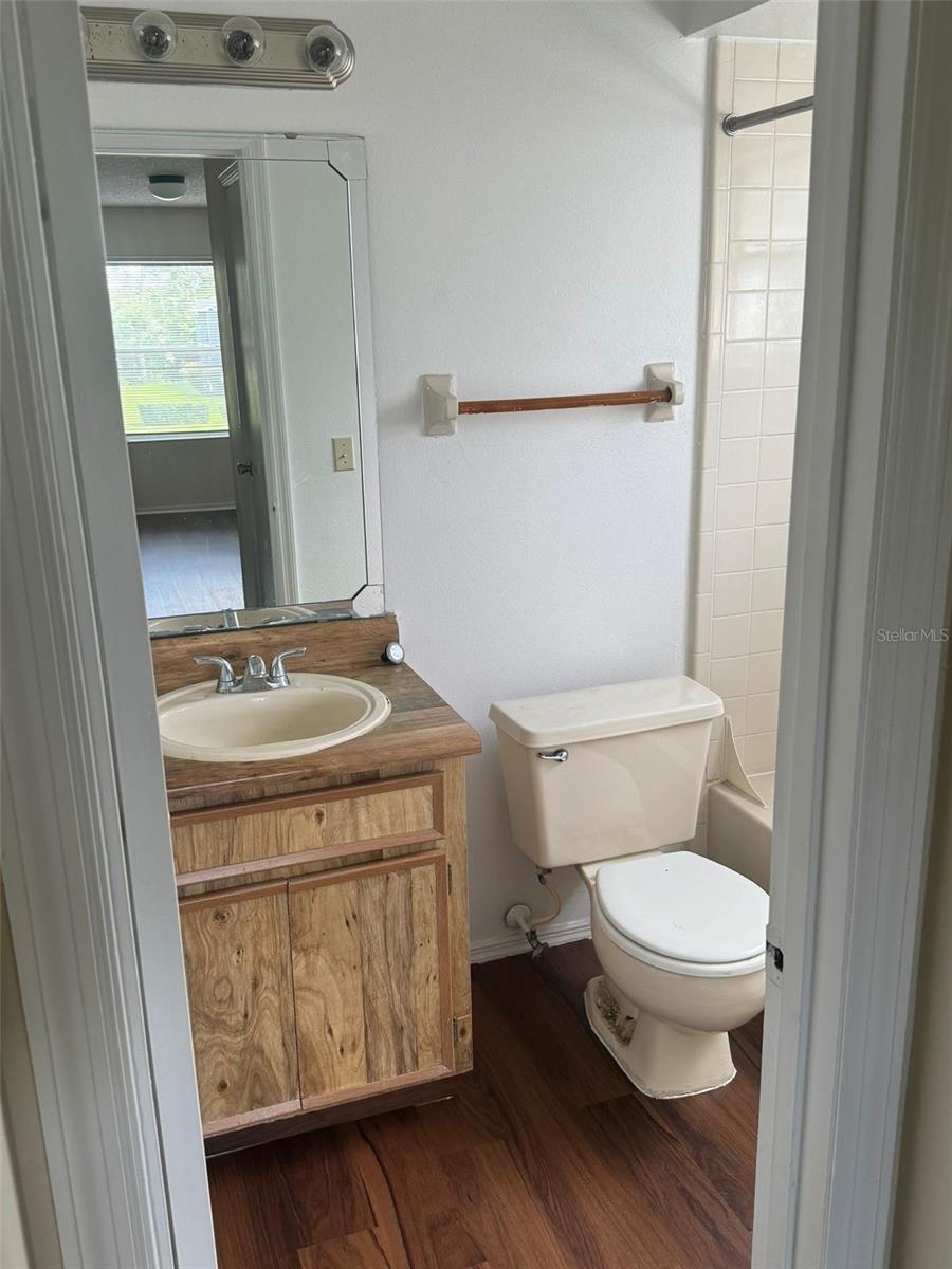 4227 Pershing Pointe Pl #8 Property Photo 17