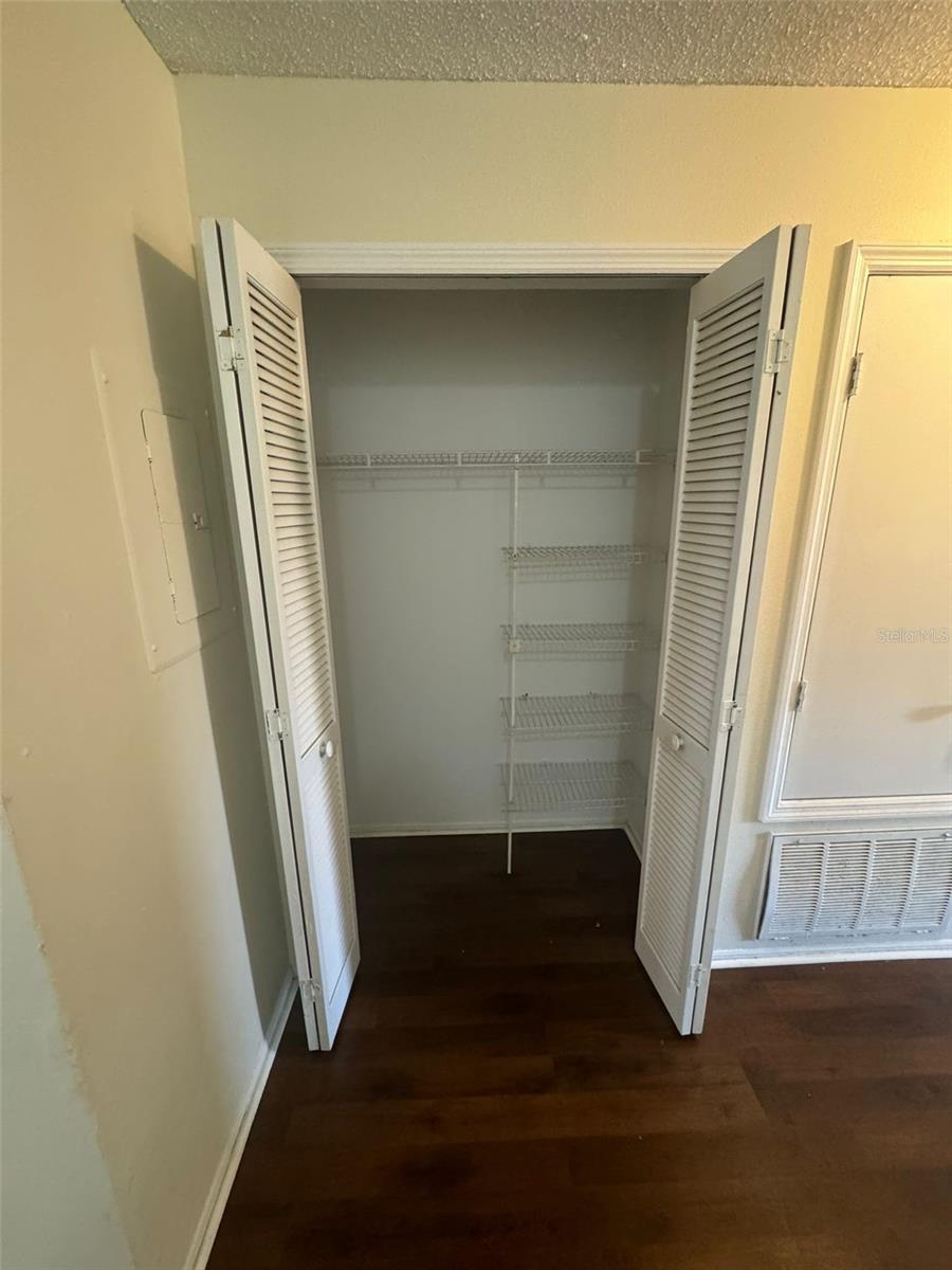 4227 Pershing Pointe Pl #8 Property Photo 23