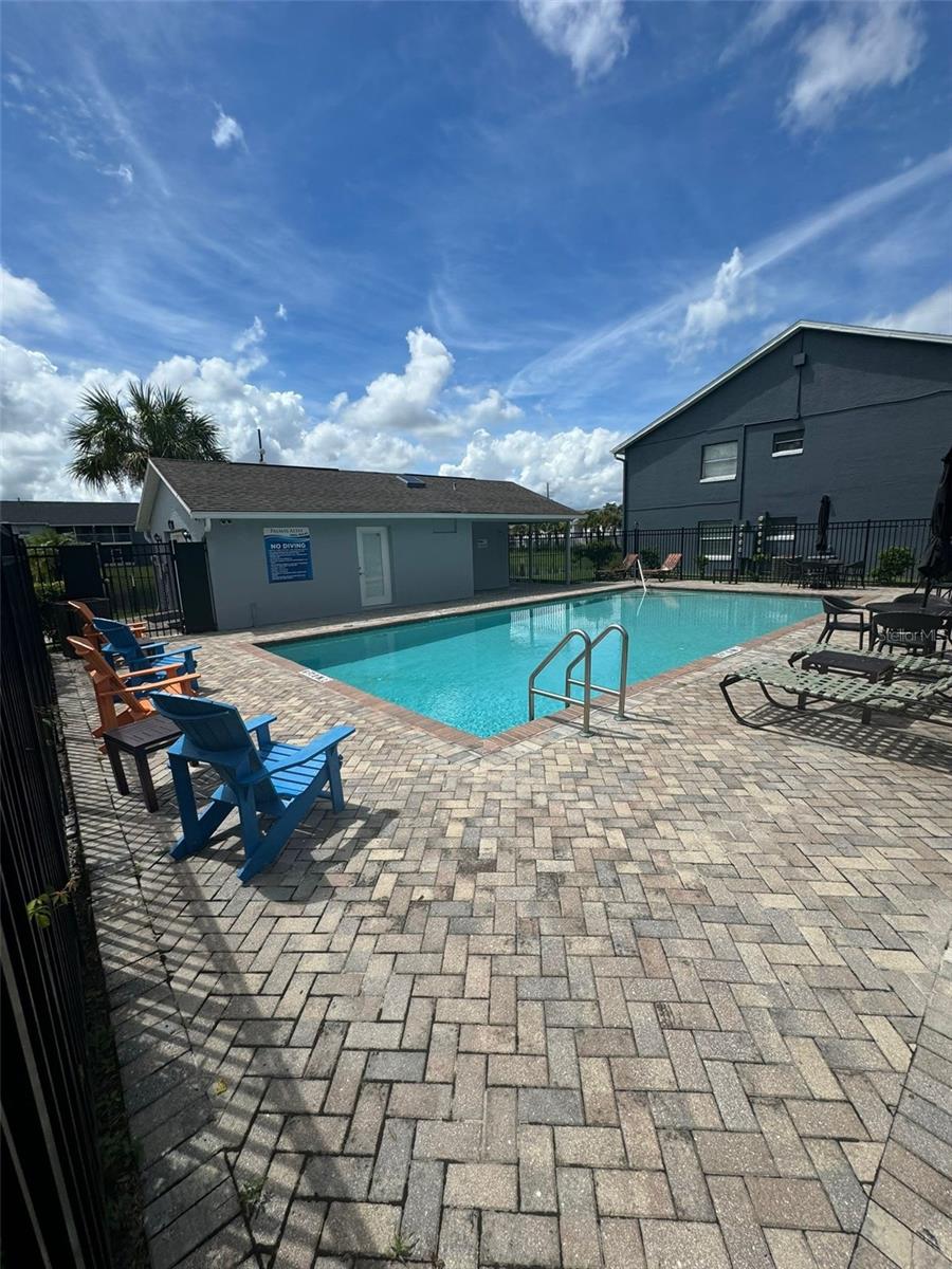 4227 Pershing Pointe Pl #8 Property Photo 28