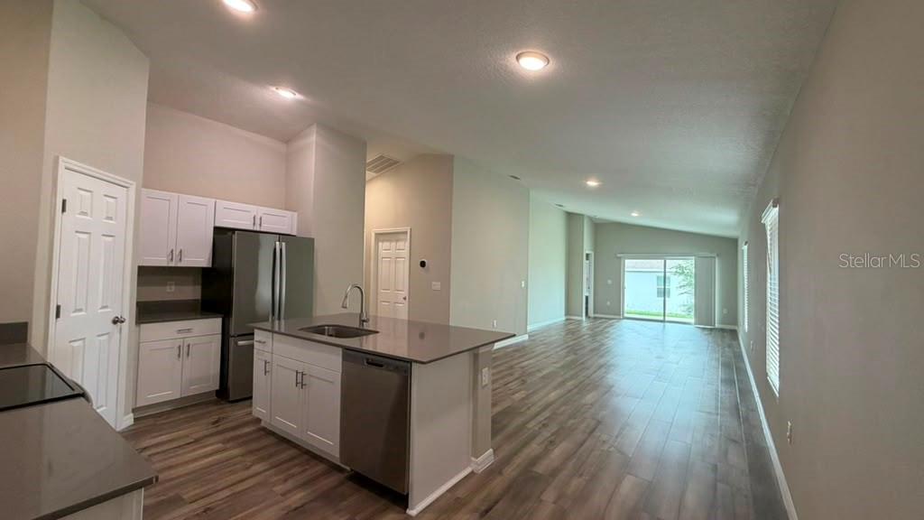 4904 Mainsail St Property Photo 8