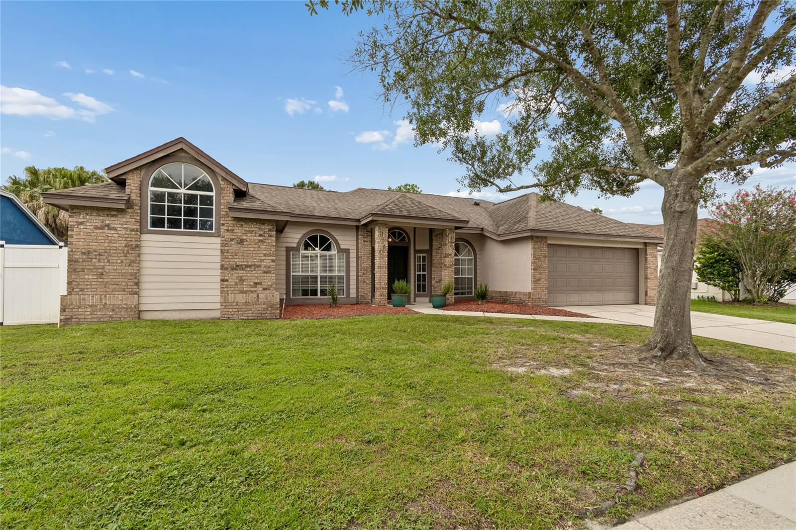 1552 THORNHILL CIR Property Photo 1