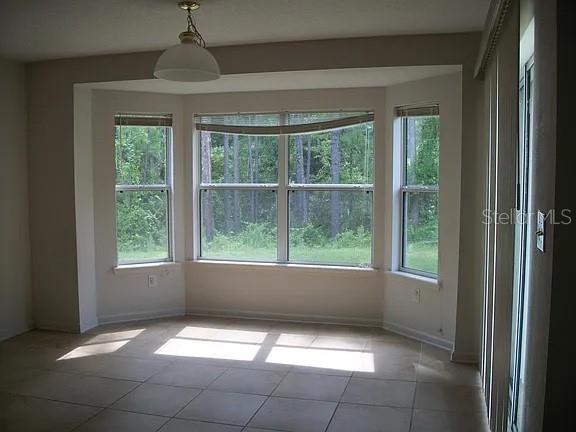 72 Rollins Ln Property Photo 3