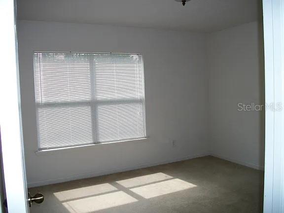 72 Rollins Ln Property Photo 8
