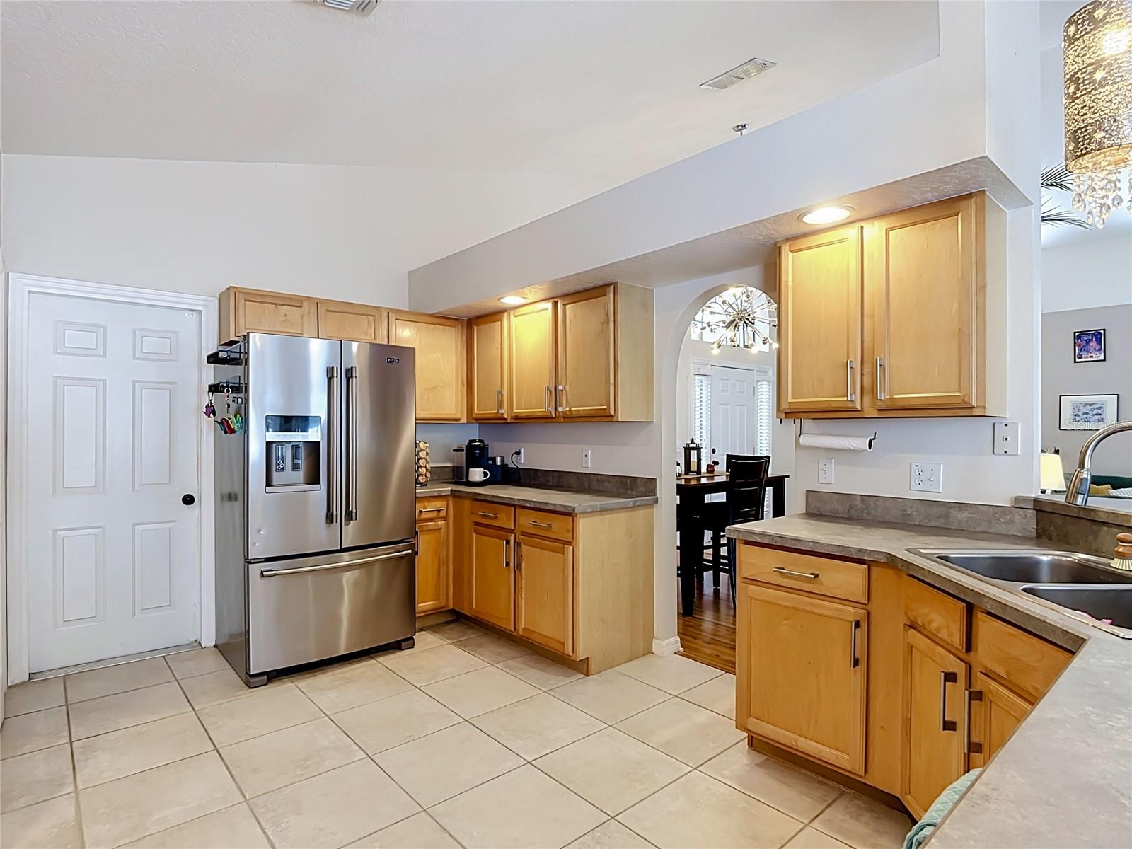 335 Regency St Property Photo 20