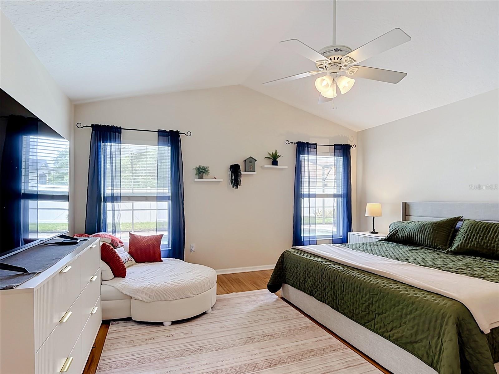 335 Regency St Property Photo 36