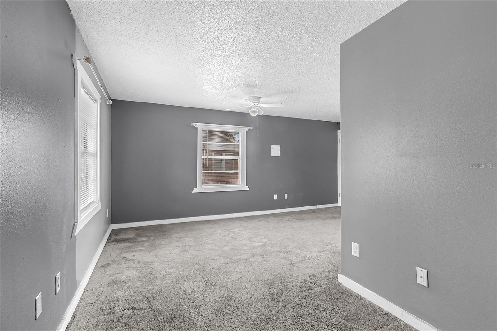 320 S Seminole Ave Property Photo 19