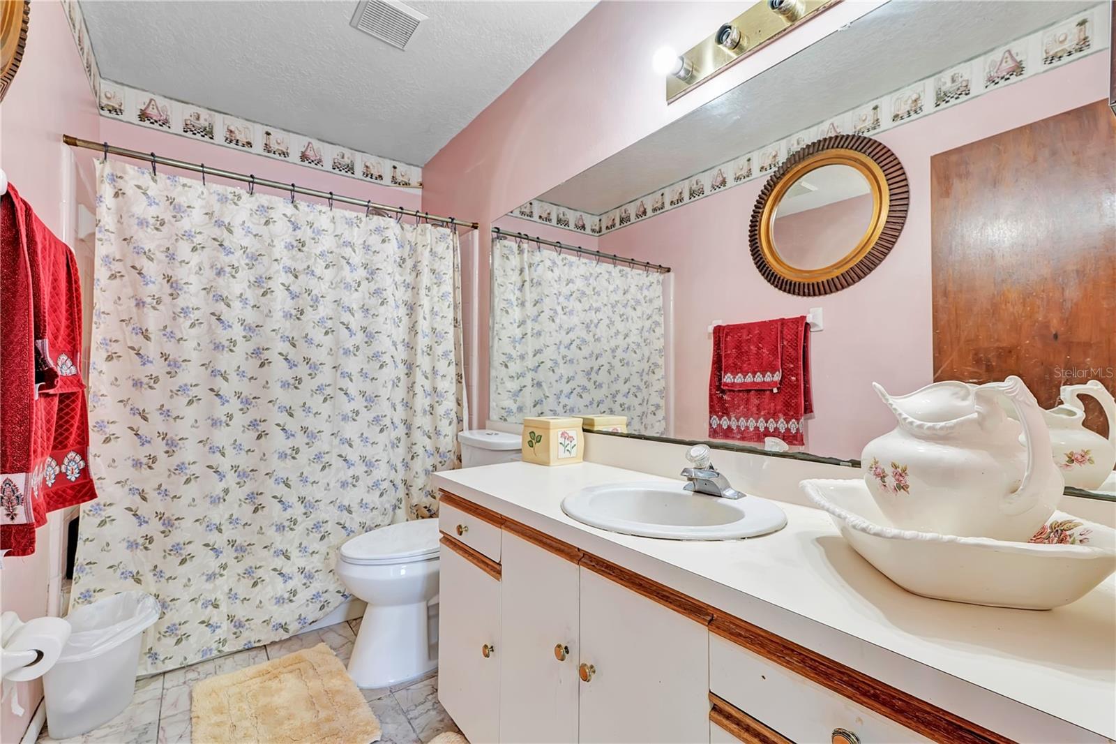 9824 Surrey Ridge Rd Property Photo 13