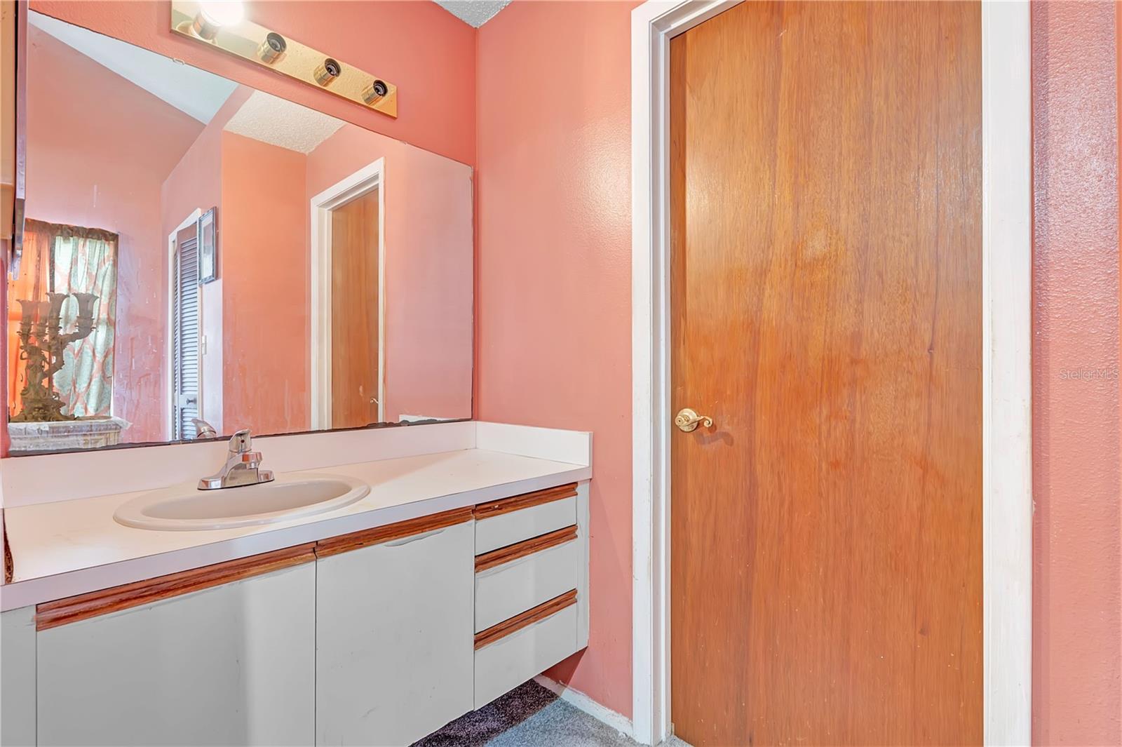 9824 Surrey Ridge Rd Property Photo 17