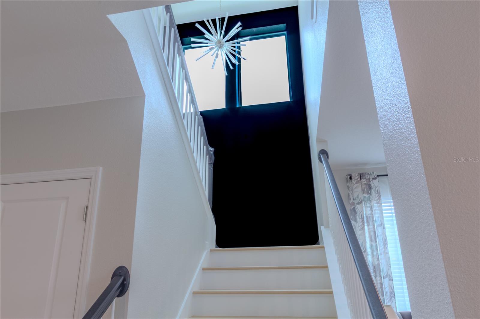 1261 Lone Palm Way Property Photo 33