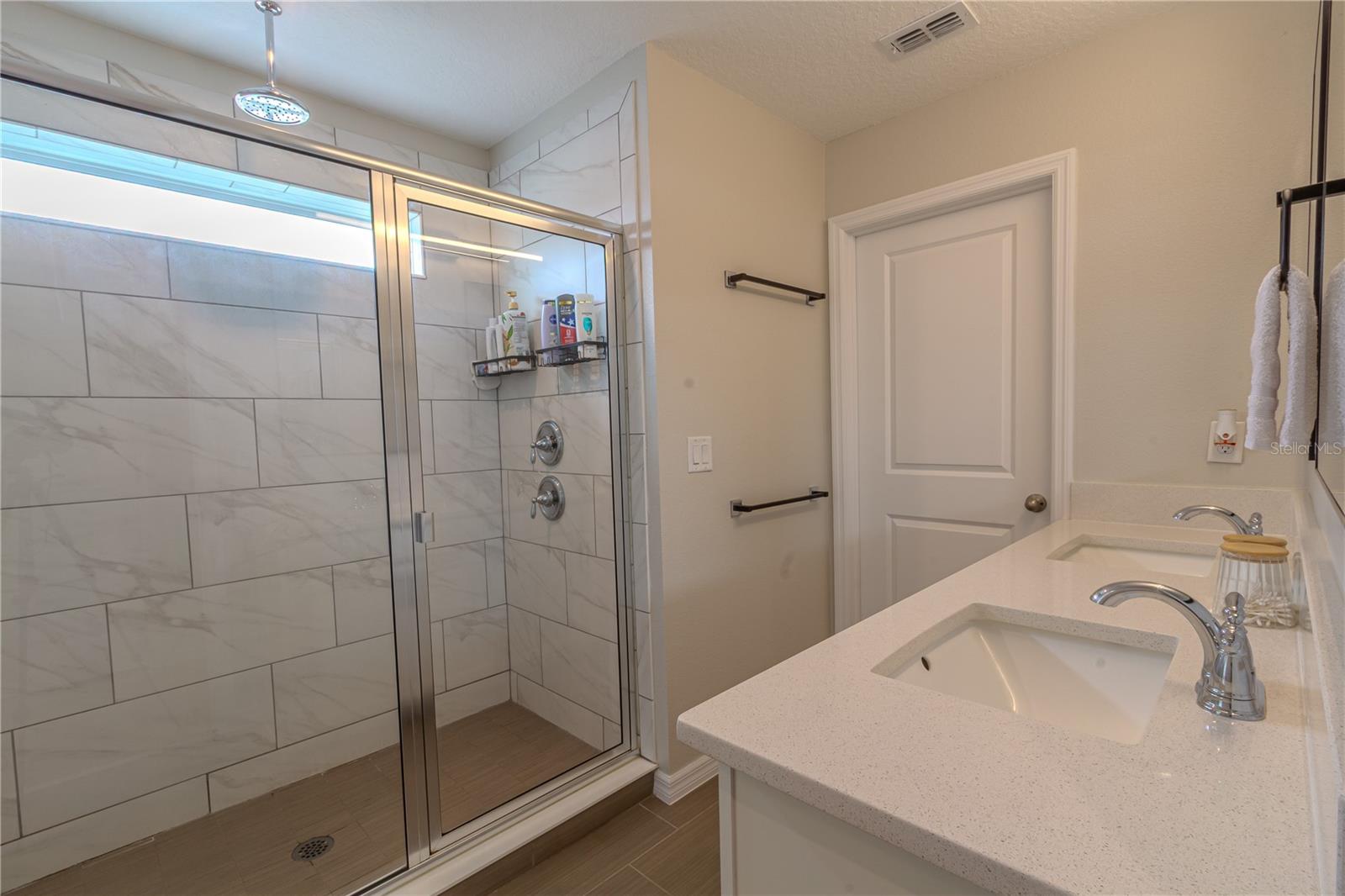1261 Lone Palm Way Property Photo 37