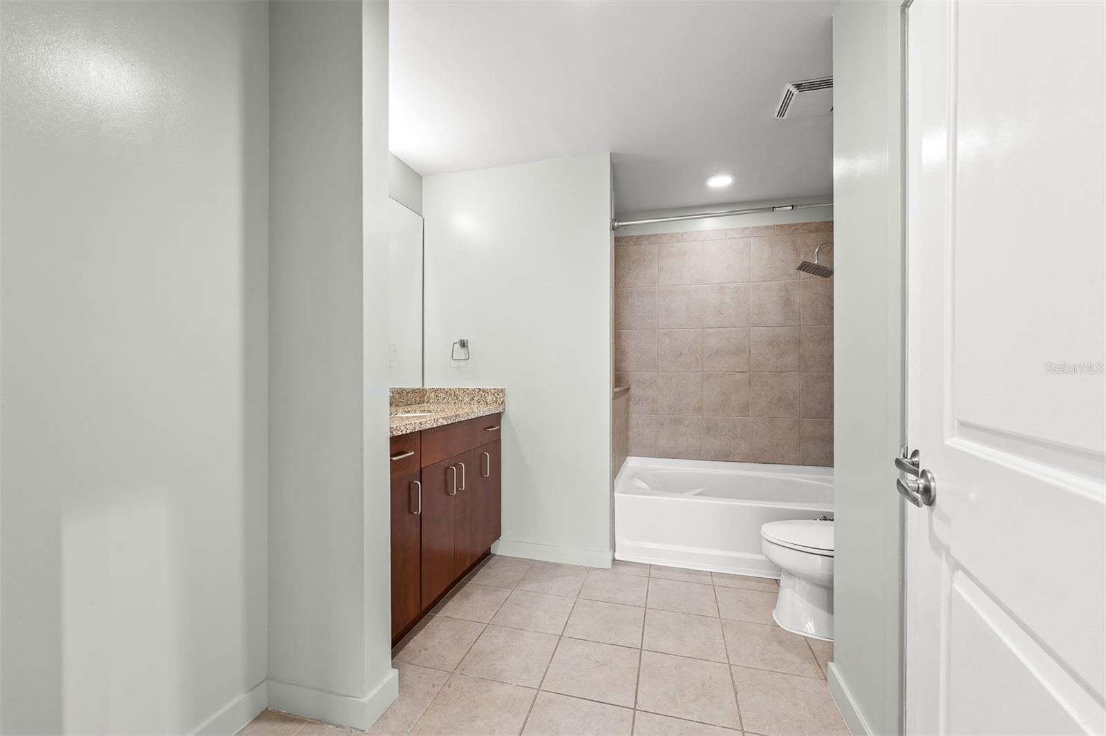 155 S Court Ave #2403 Property Photo 17