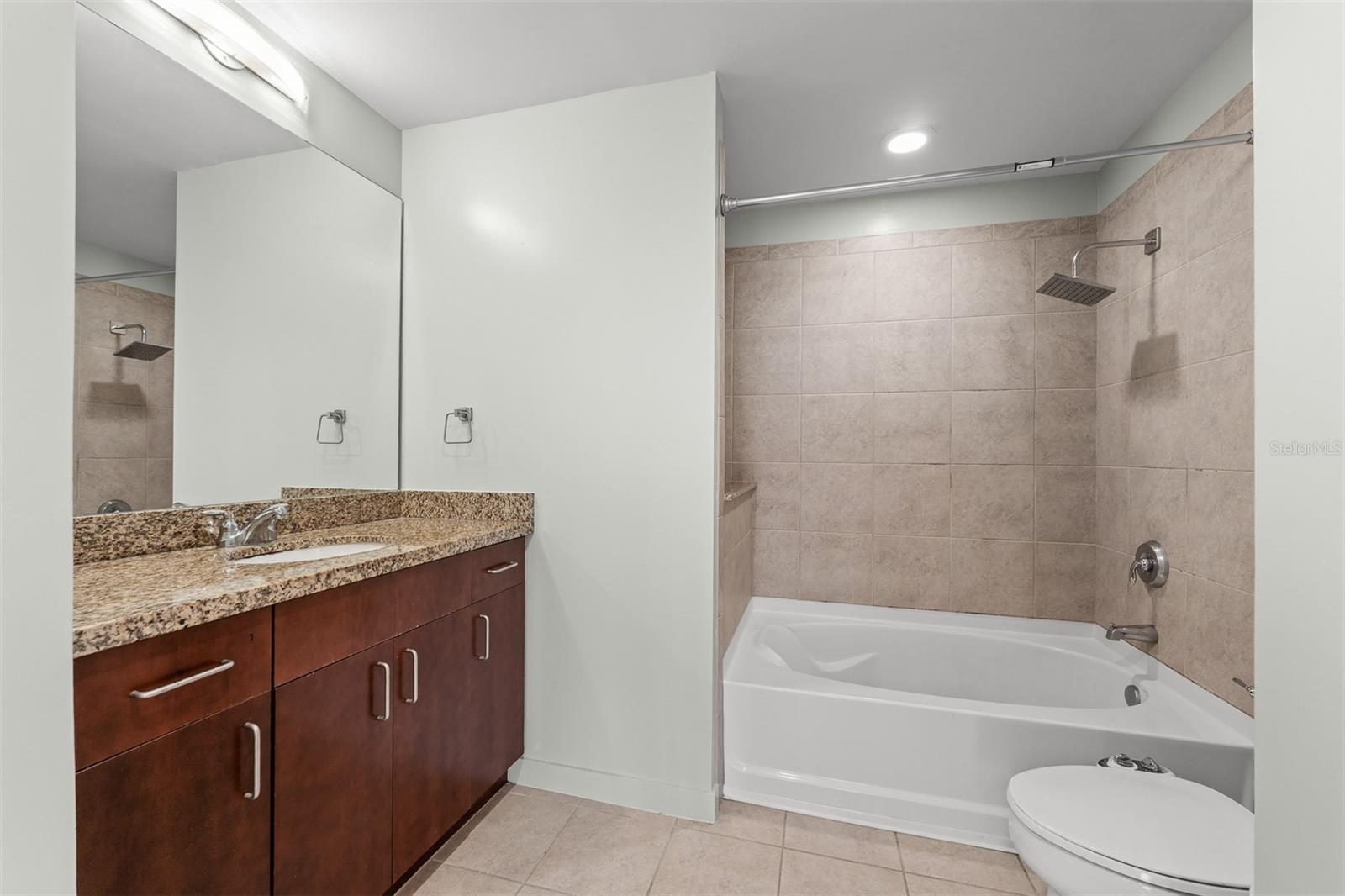 155 S Court Ave #2403 Property Photo 18