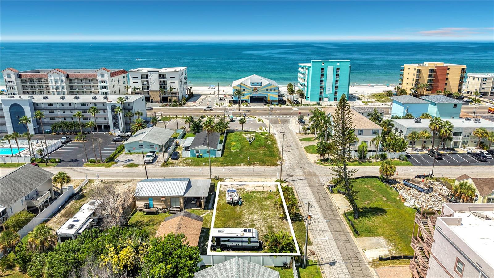14065 PALM ST Property Photo 1