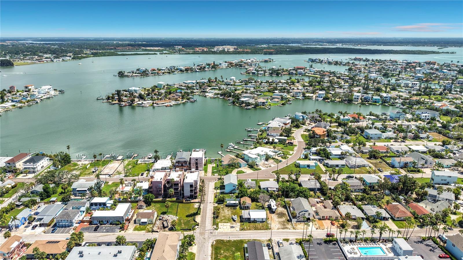 14065 Palm St Property Photo 6