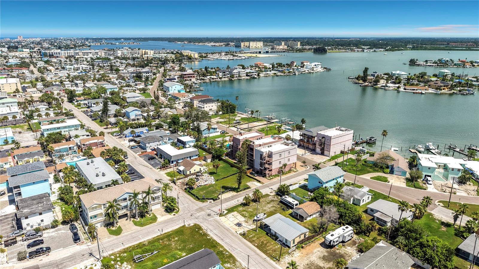 14065 Palm St Property Photo 7