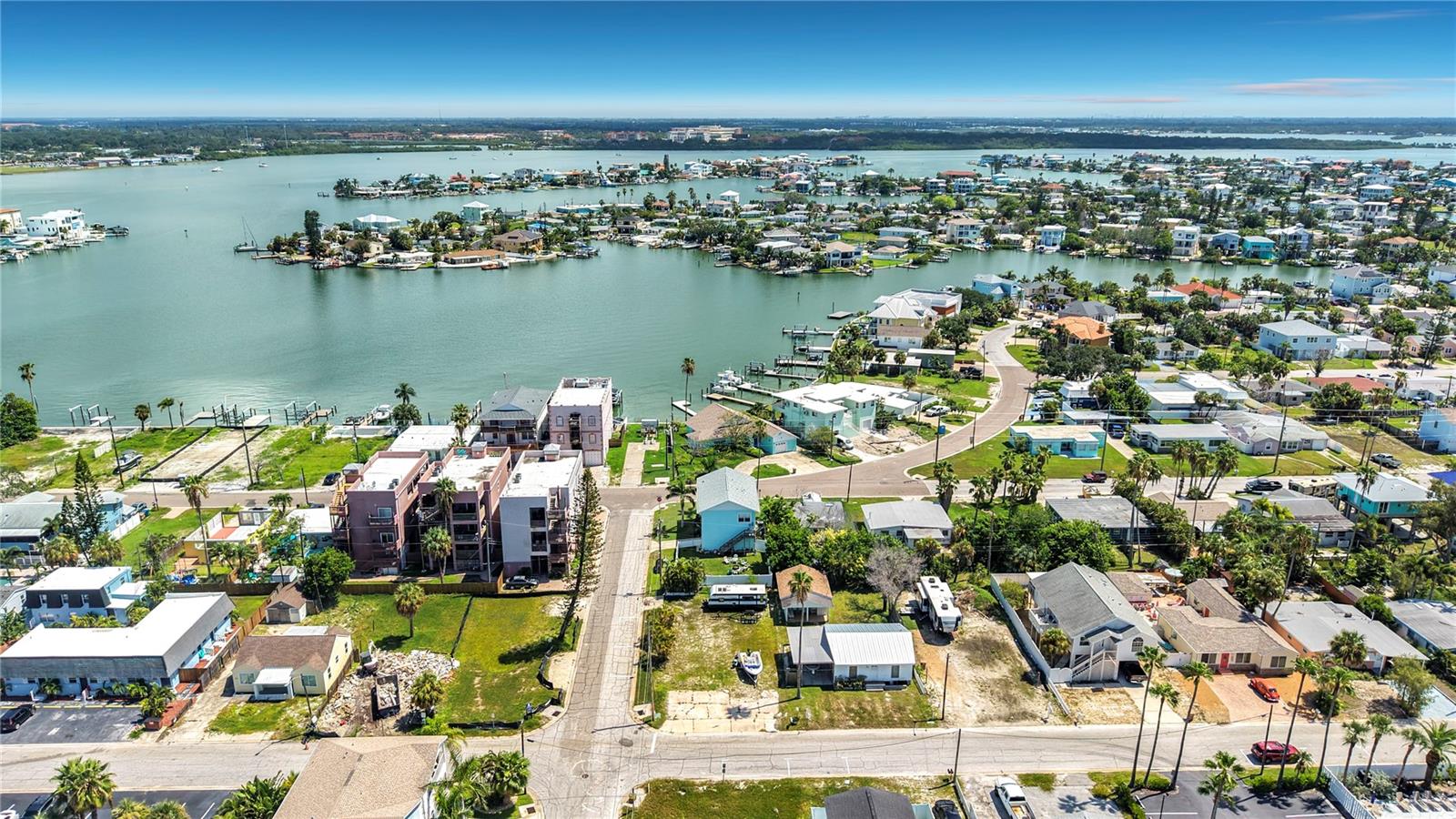 14065 Palm St Property Photo 8