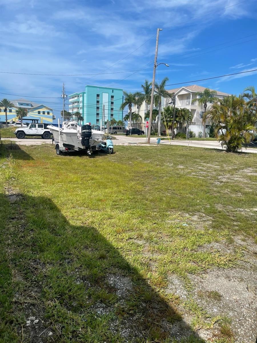 14065 Palm St Property Photo 47