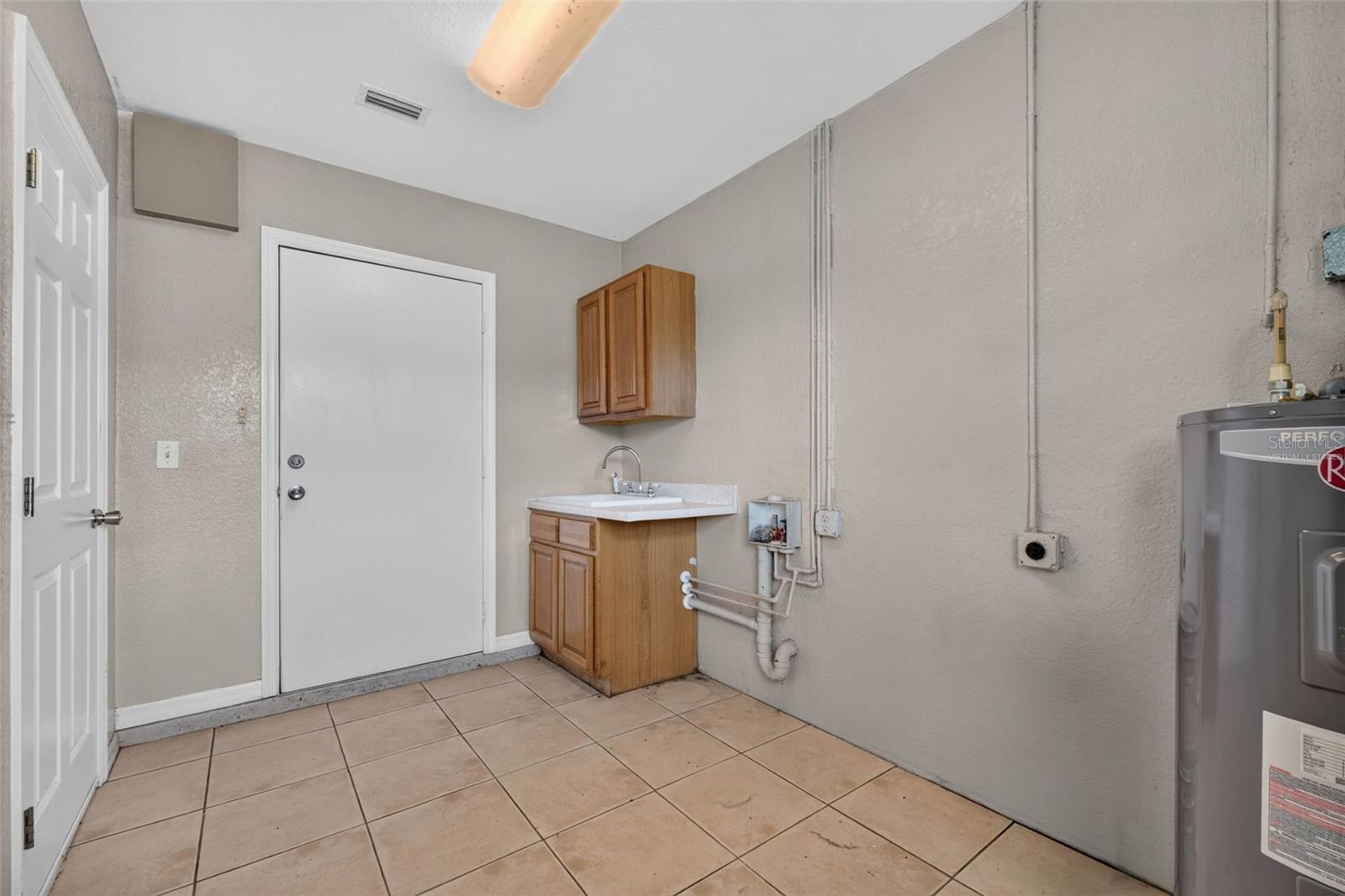 2820 Livingston Rd Property Photo 42