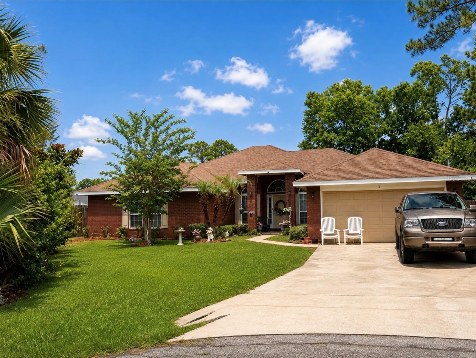 3 Rae June Pl Property Photo 2