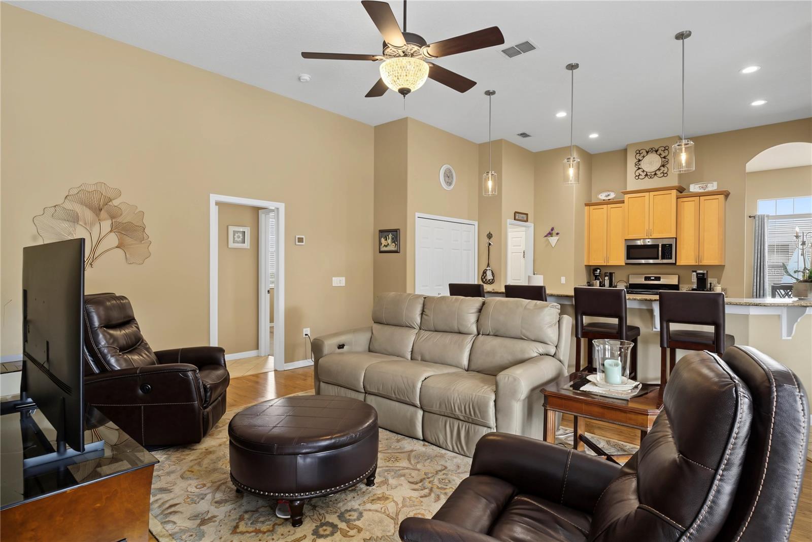 2648 Valiant Dr Property Photo 12