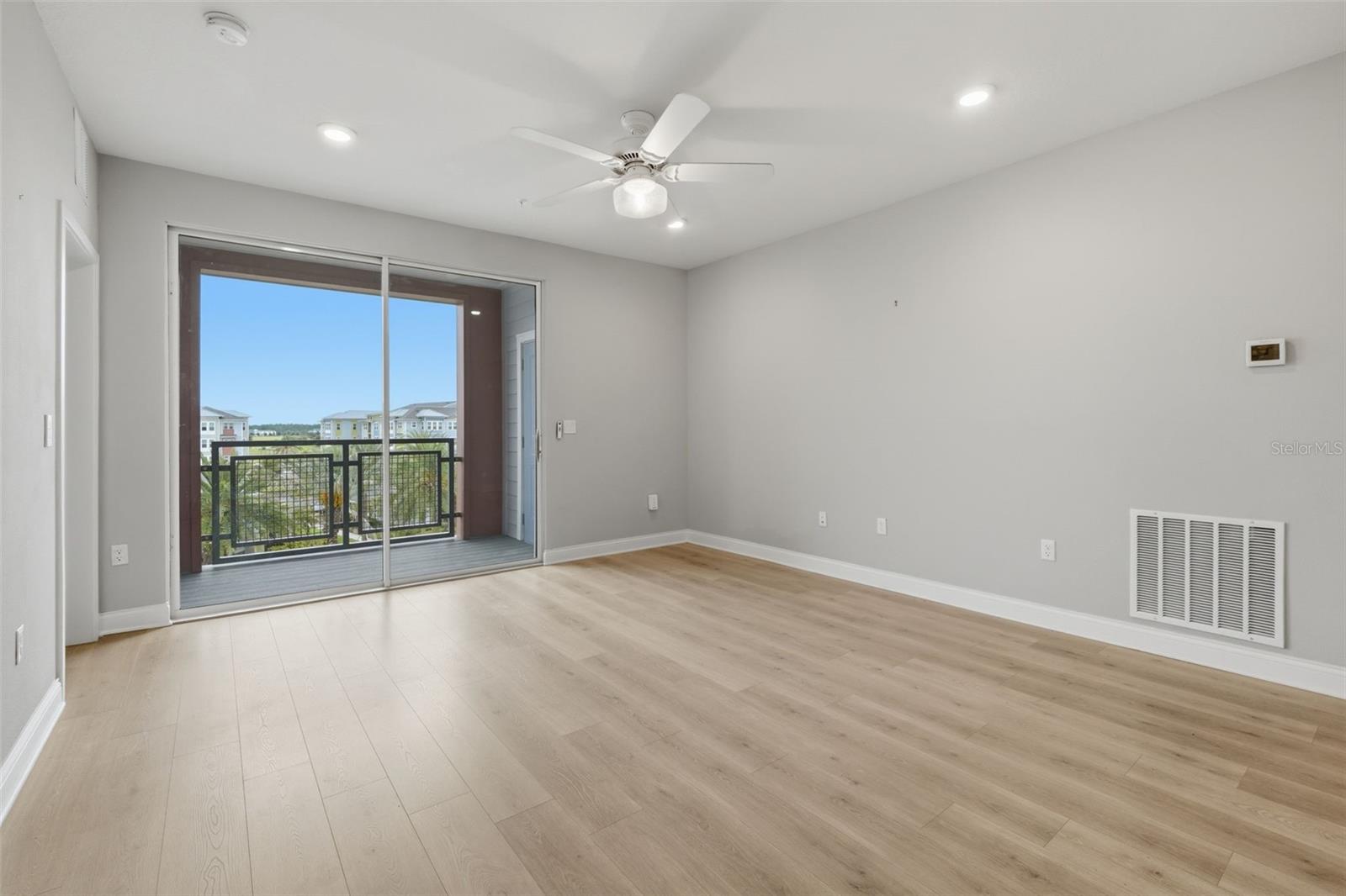 7505 Laureate Blvd #2408 Property Photo 14