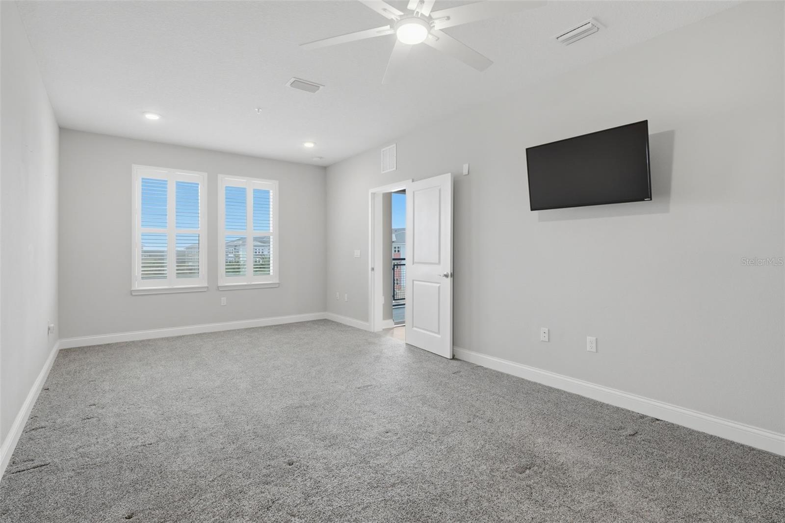 7505 Laureate Blvd #2408 Property Photo 24