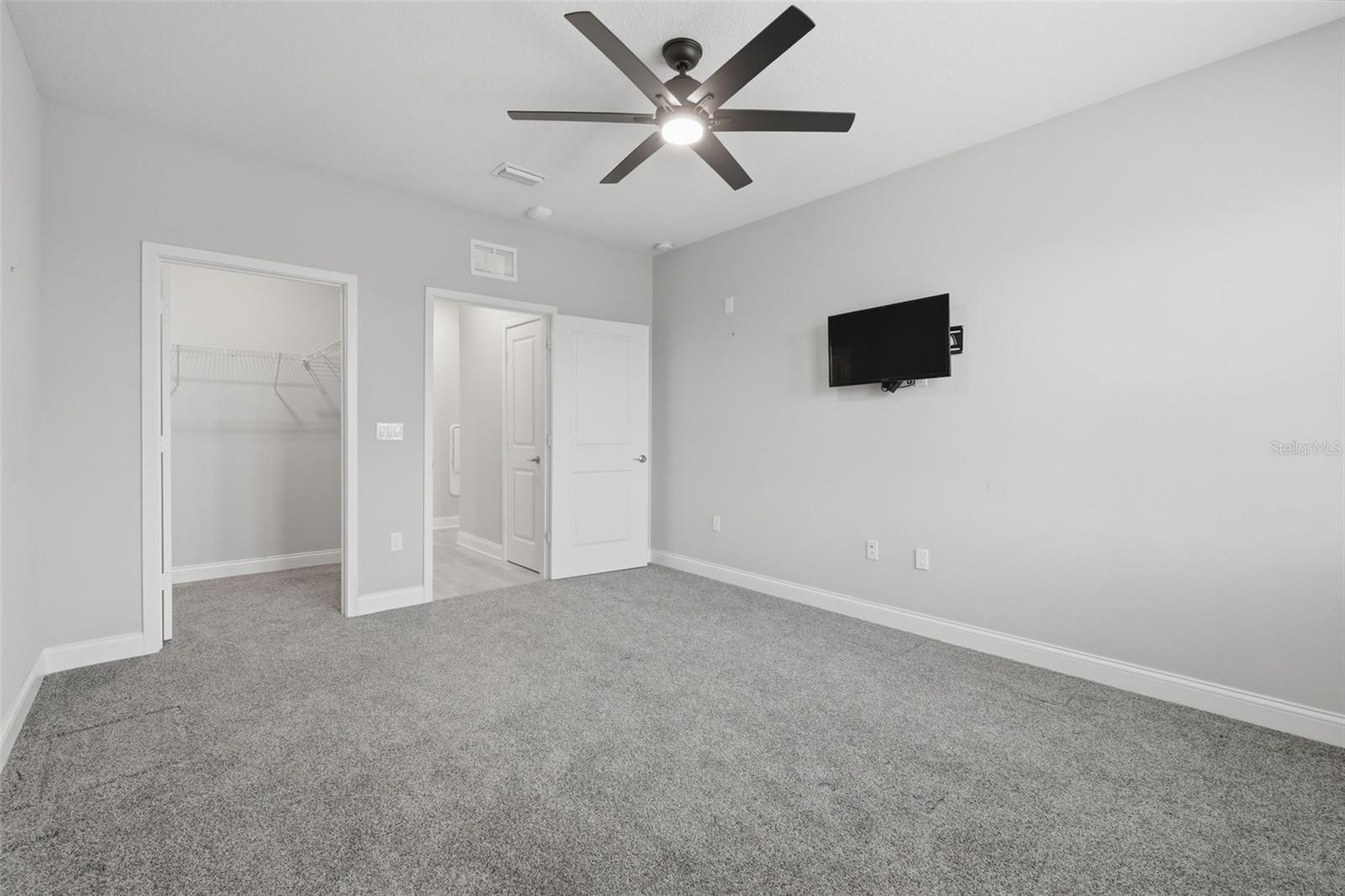 7505 Laureate Blvd #2408 Property Photo 30
