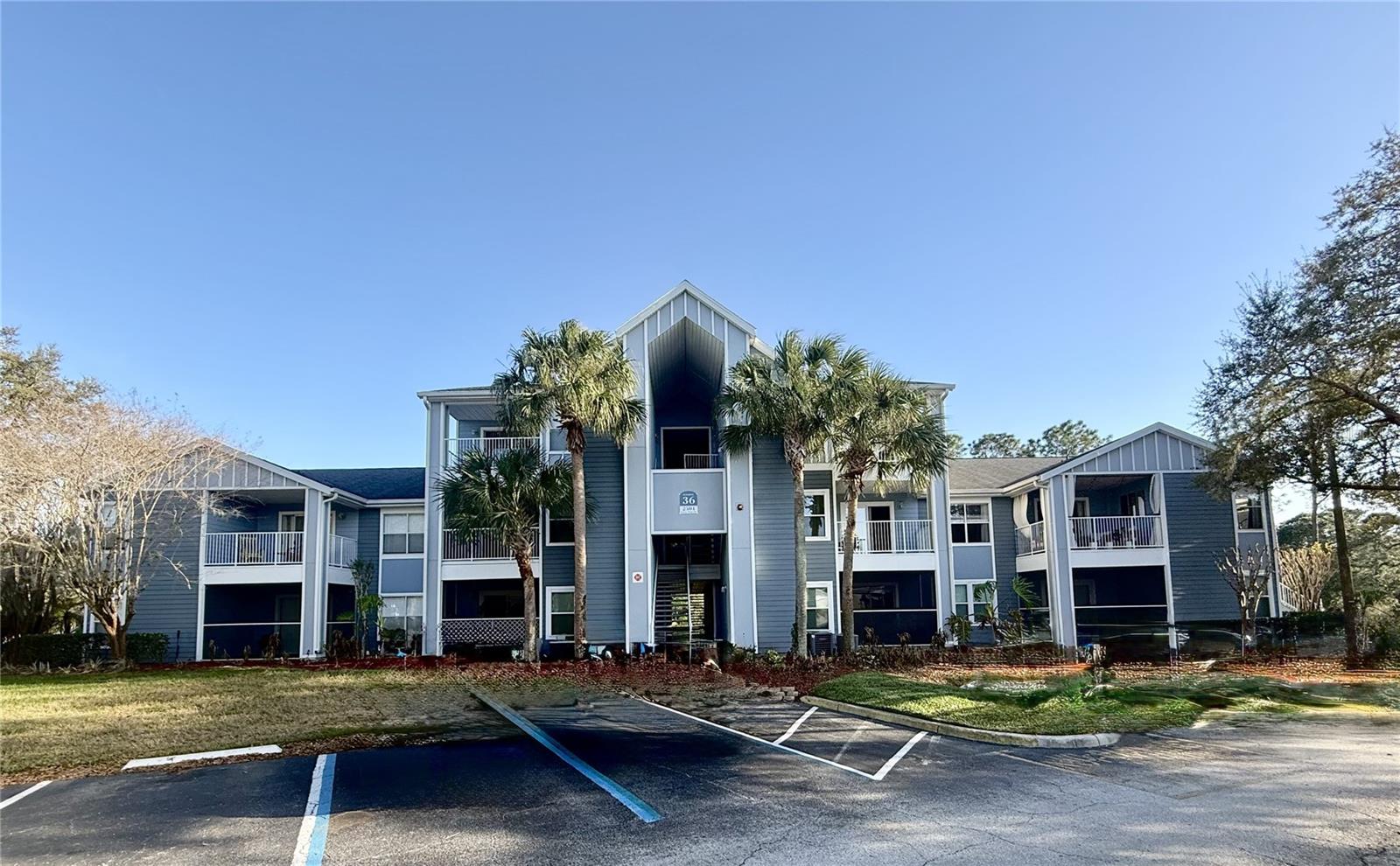 2504 GRASSY POINT DR #202