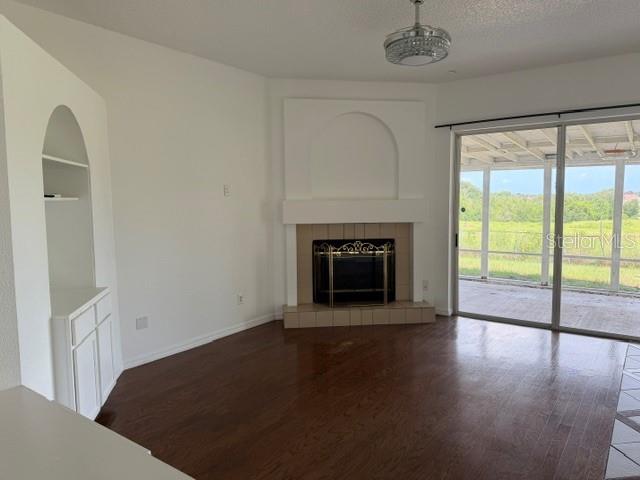 4633 Hazelgrove Dr Property Photo 3