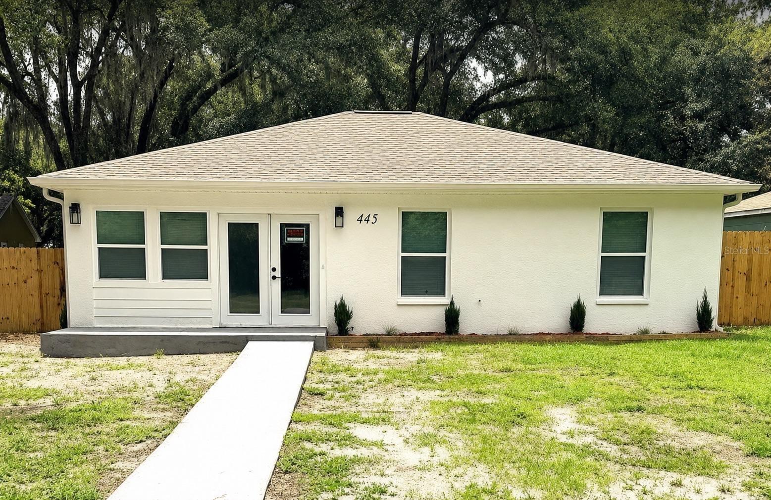 445 NW 10TH AVE