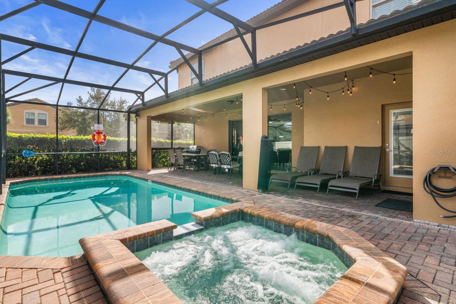 O6431362 Property Photo 2