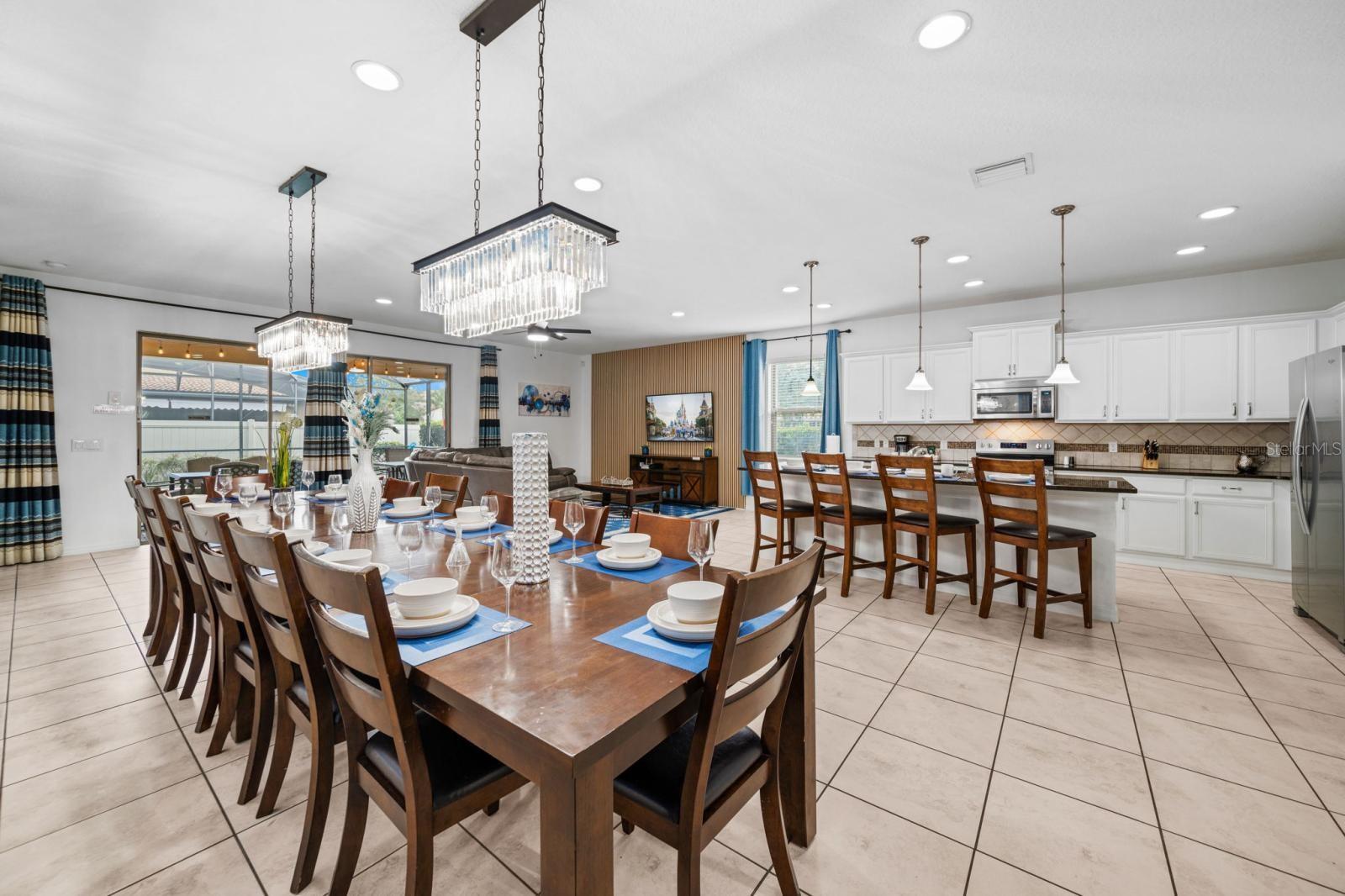O6431362 Property Photo 6
