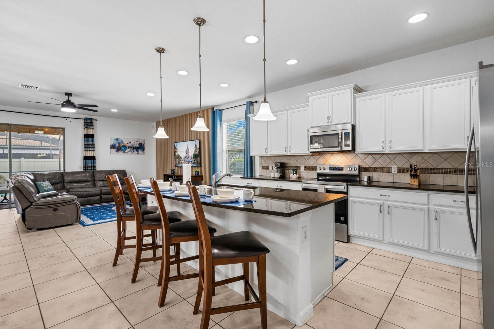 O6431362 Property Photo 7