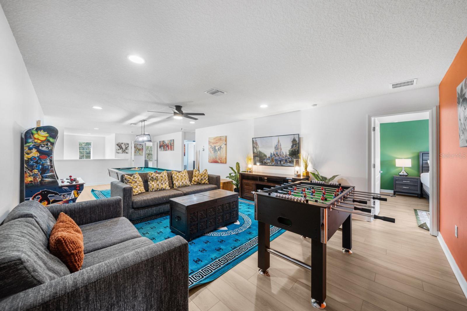 O6431362 Property Photo 9