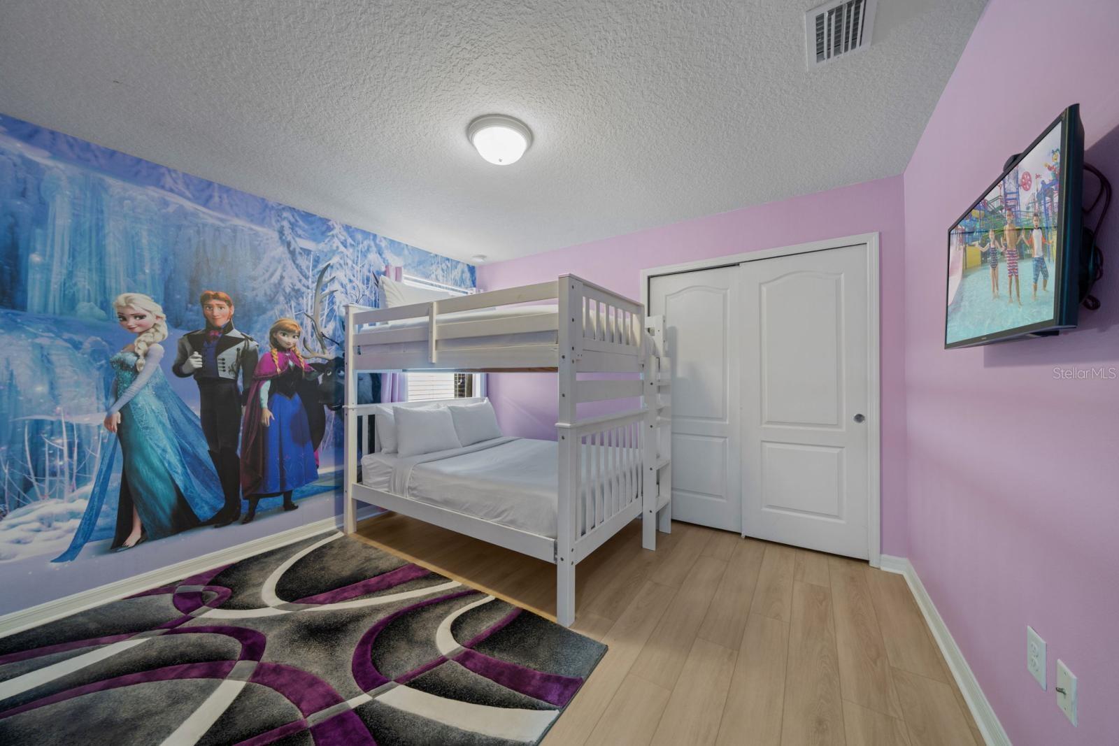 O6431362 Property Photo 15