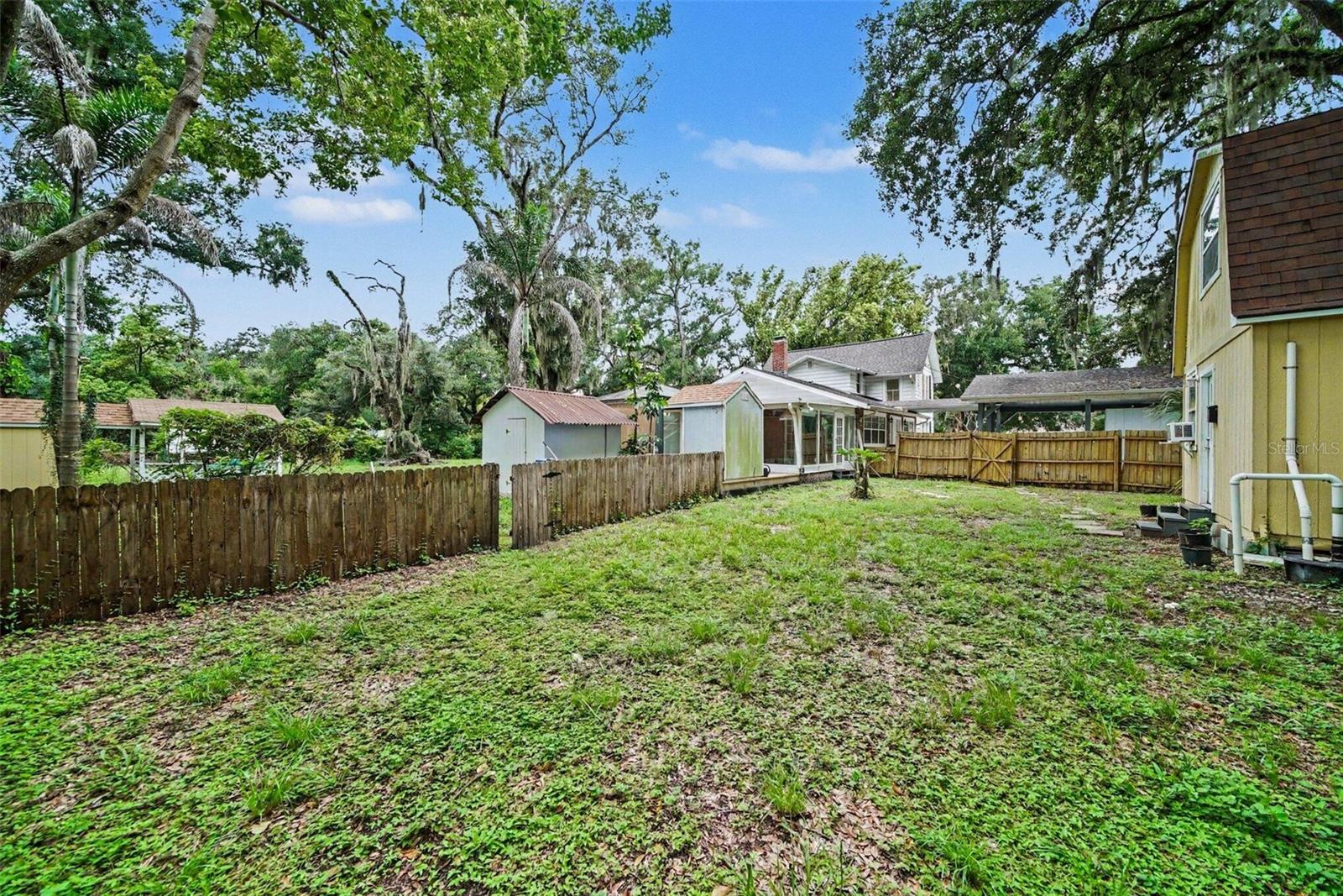 1509 W Windhorst Rd Property Photo 27