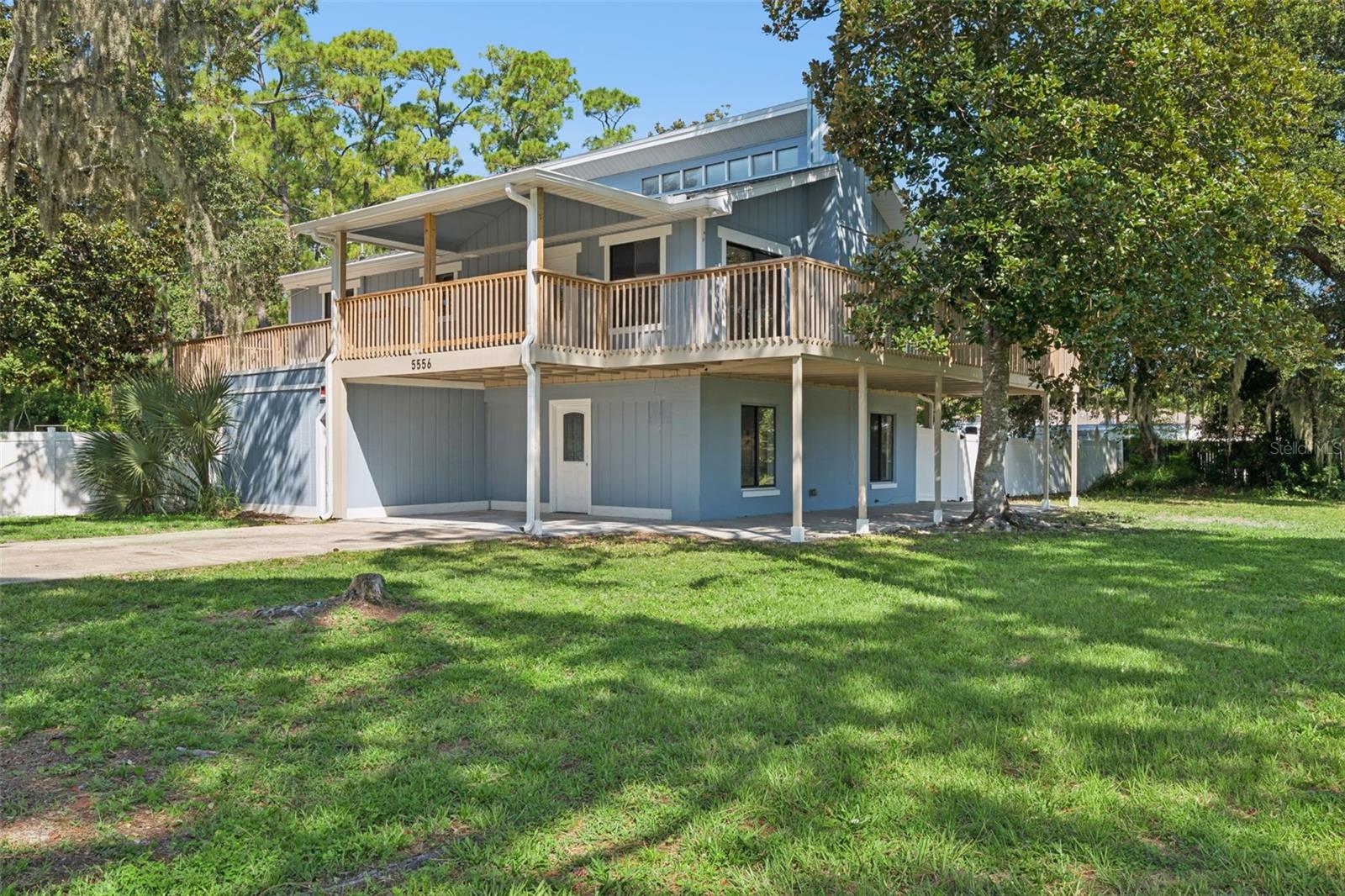 5556 S Lancewood Cir Property Photo 1