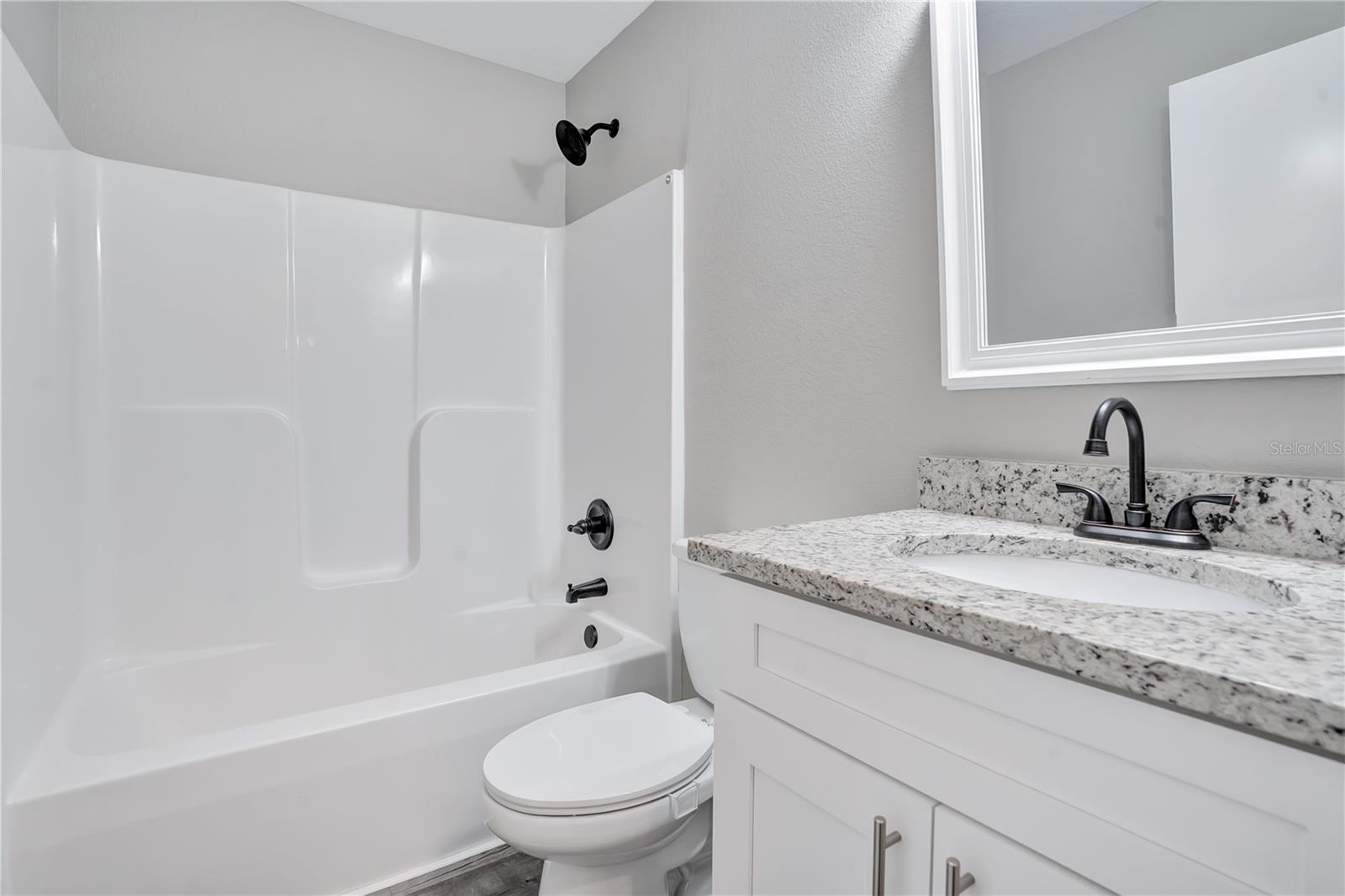 8833 Hampshire Dr Property Photo 18