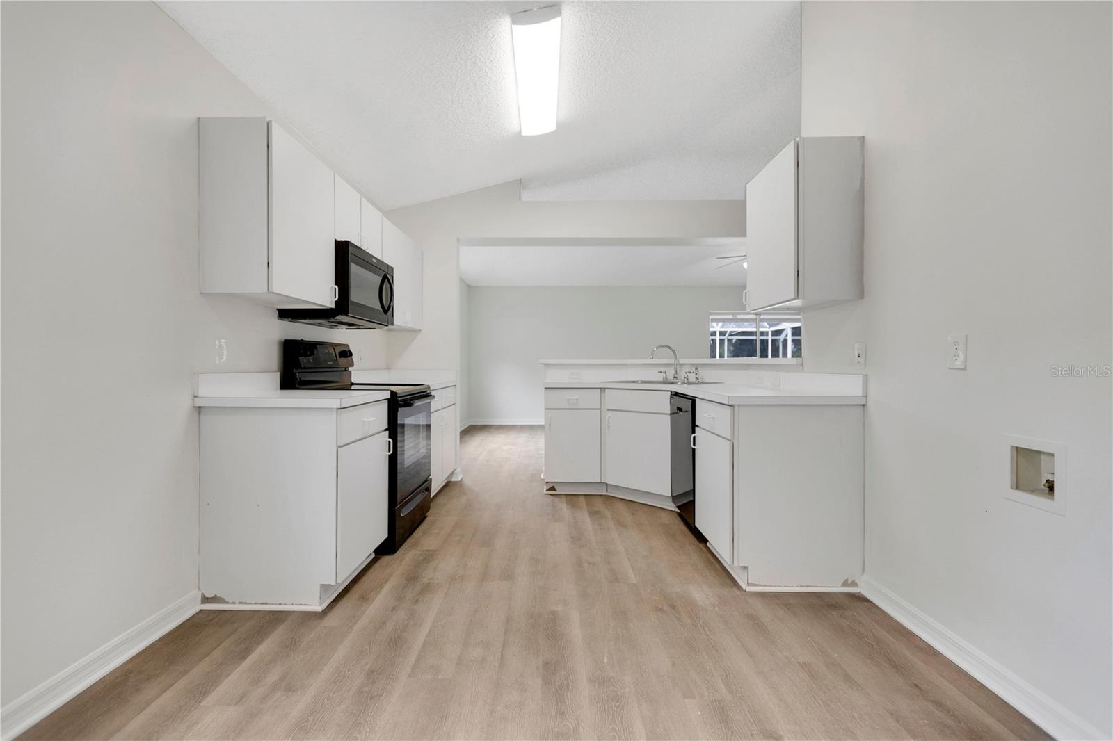 6203 Venezia Pl Property Photo 8
