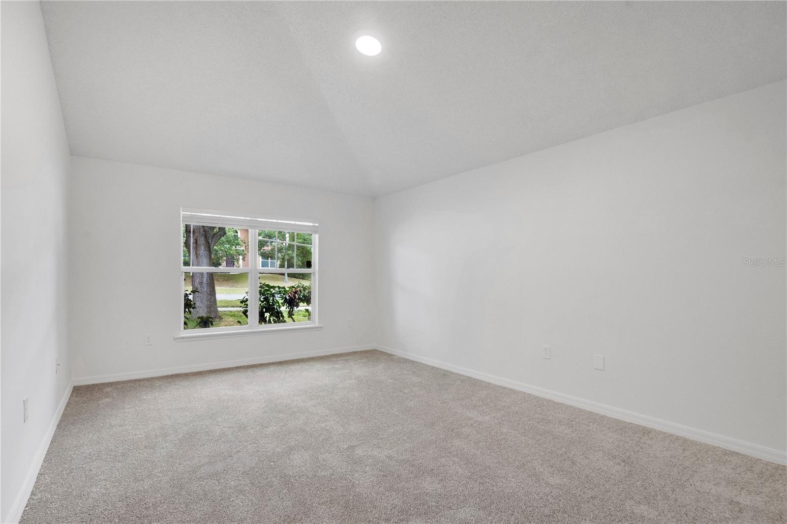 2885 White Magnolia Loop Property Photo 13