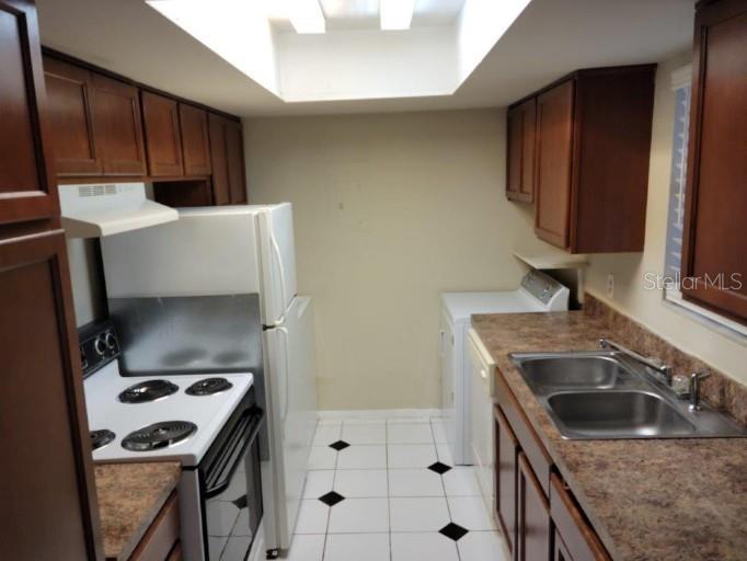 4322 Lakeway Dr #13f Property Photo 8