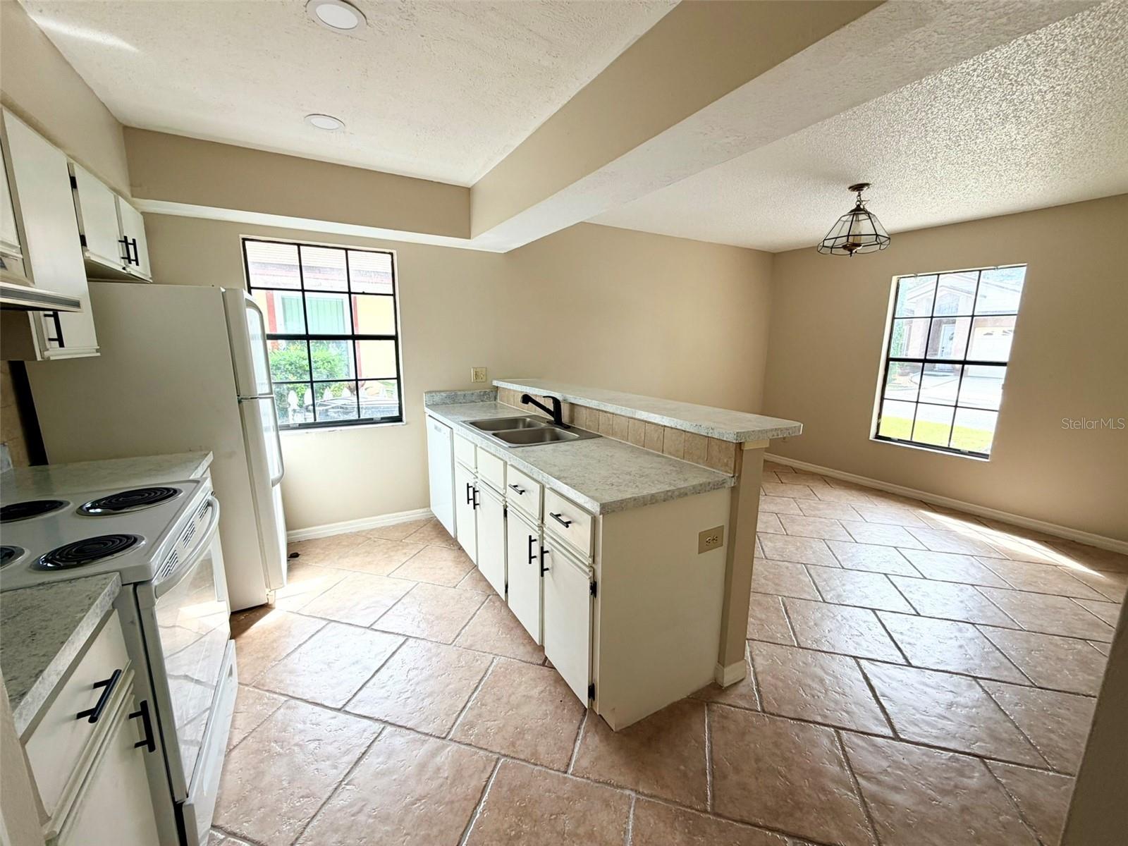 437 Wood Rose Ln Property Photo 10