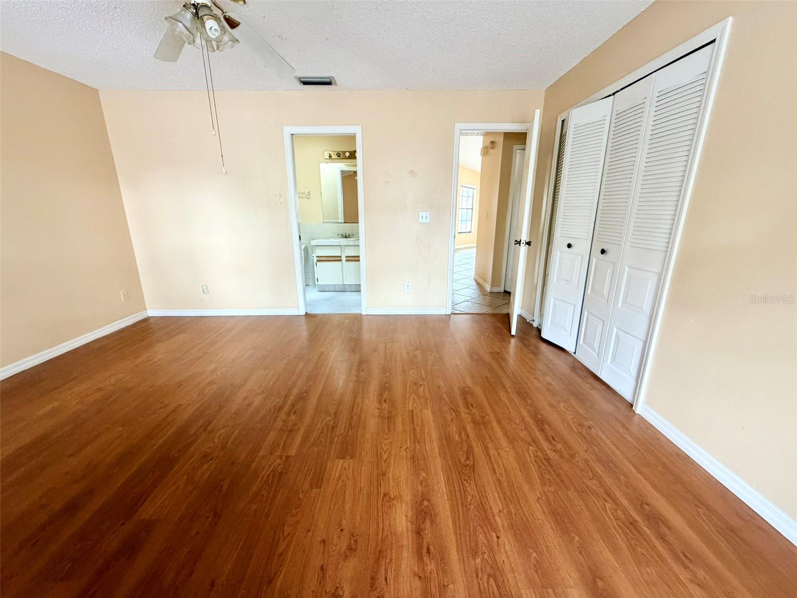 437 Wood Rose Ln Property Photo 11