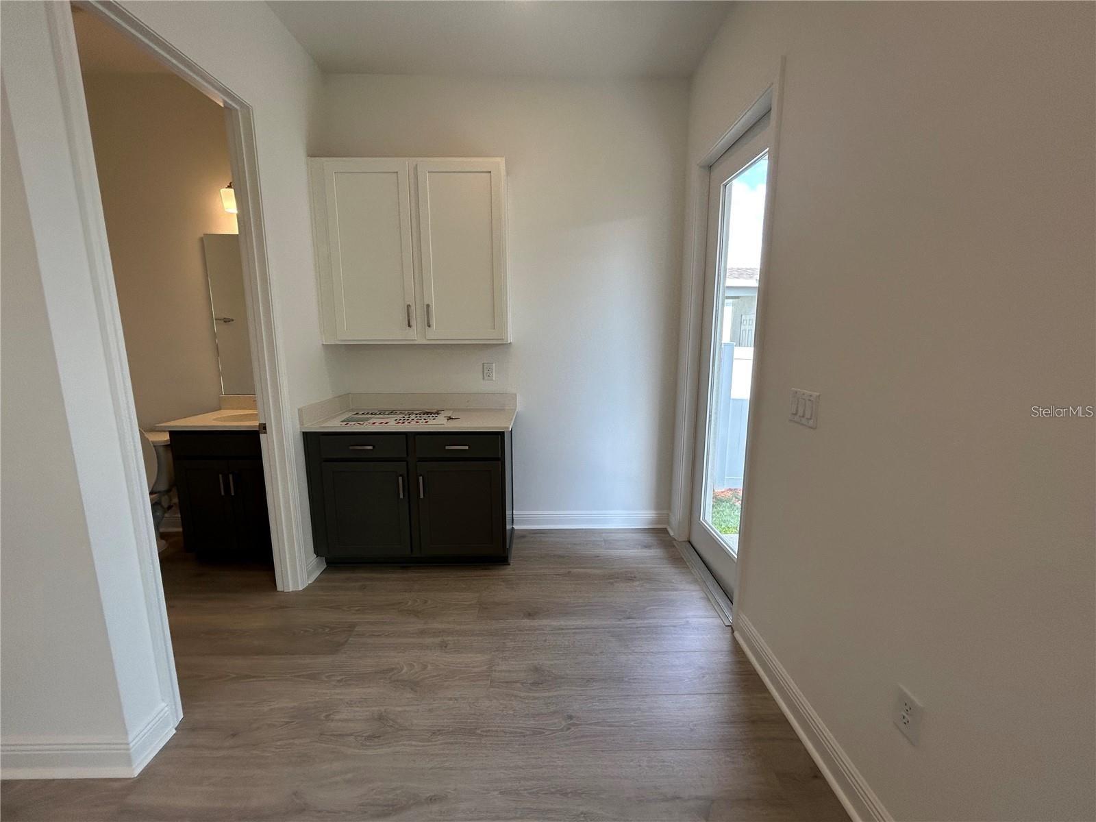 16902 Hamlin Oasis Loop Property Photo 8