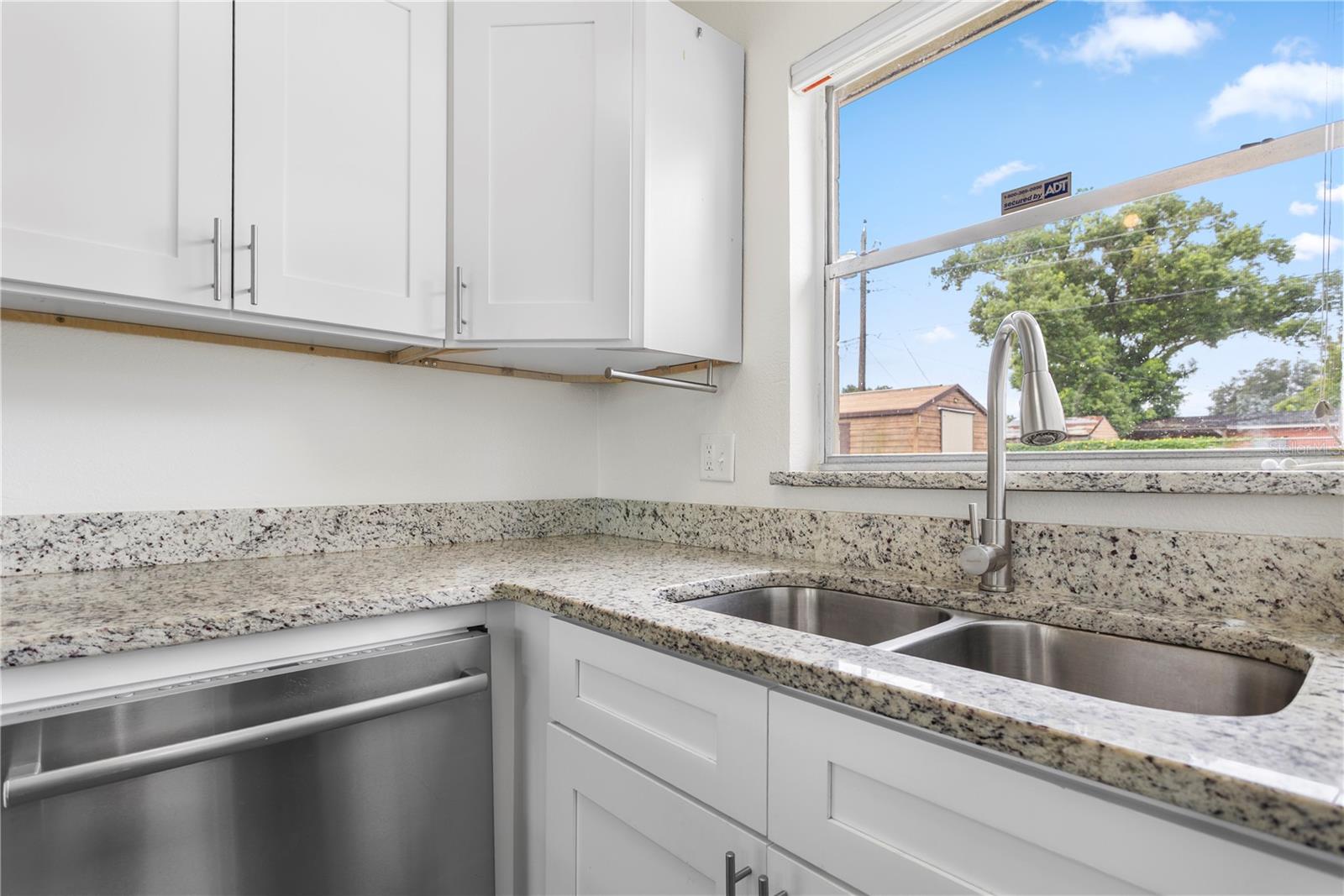 909 Ursula St Property Photo 11