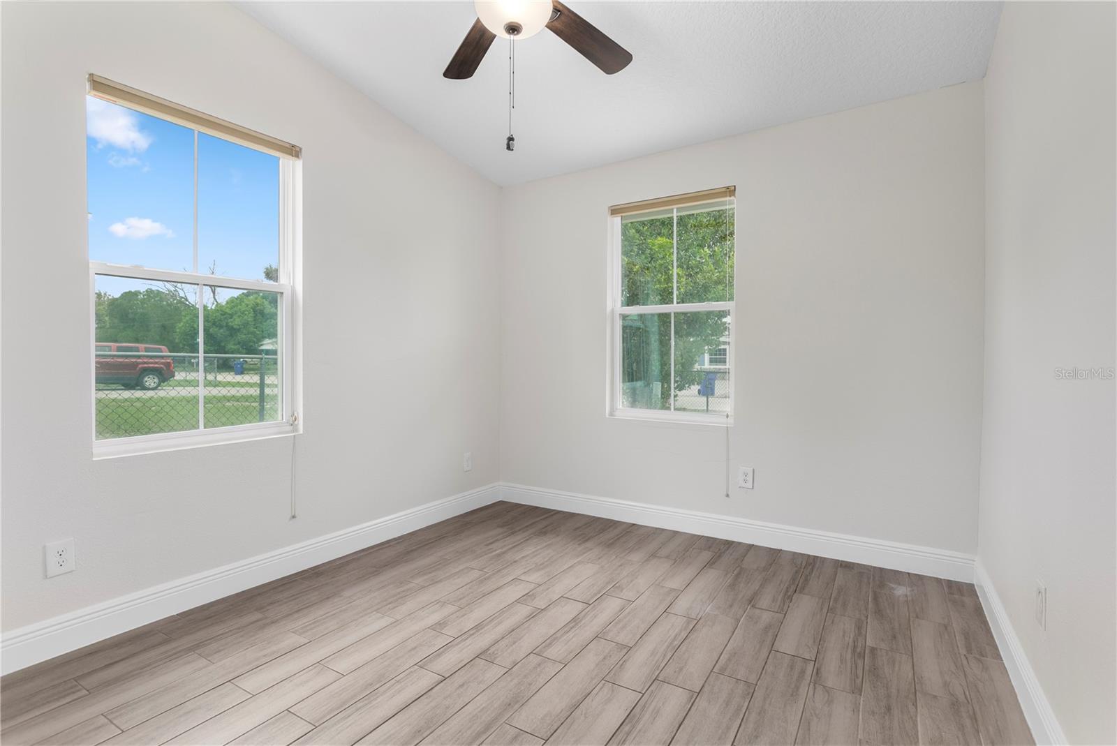 909 Ursula St Property Photo 12