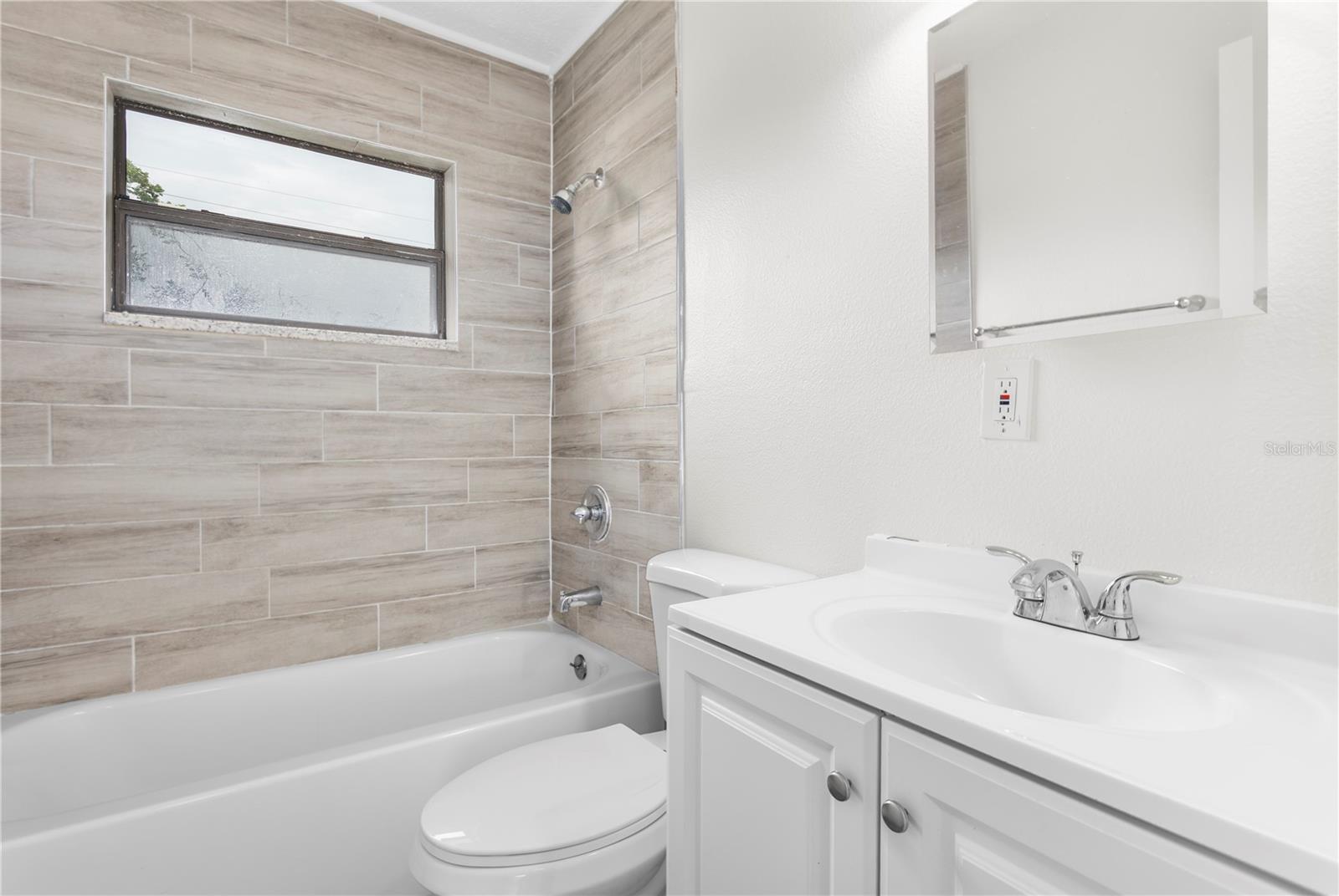 909 Ursula St Property Photo 19